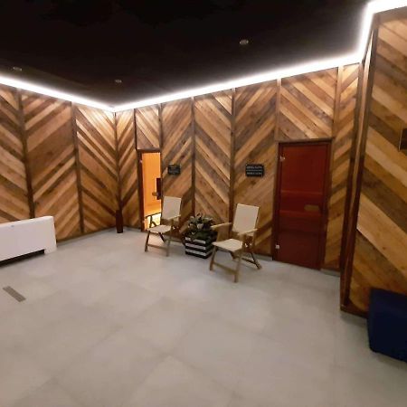 Flora Apartment 612A بوروفتس المظهر الخارجي الصورة