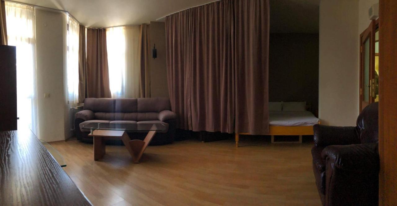 Flora Apartment 612A بوروفتس المظهر الخارجي الصورة